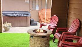 Sandy Pacific Hideaway - Photo 2