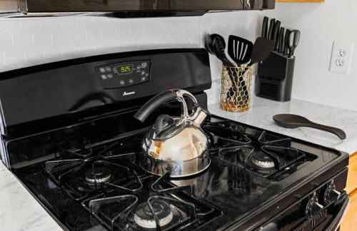 Heights Records - a trendy 2BD - Foto 31