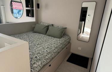 Dernier étage coeur Menton, vue mer parking privé - Photo 15