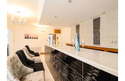 6BD Vacation Home with Indoor Pool - Foto 6