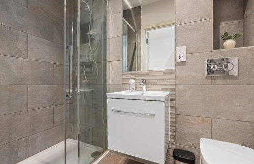 Leeds Stylish City Flat - Sleeps 8 - 2 mins to City Centre - Foto 14