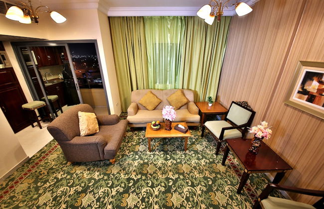 Midtown Furnished Apartments - Photo 23