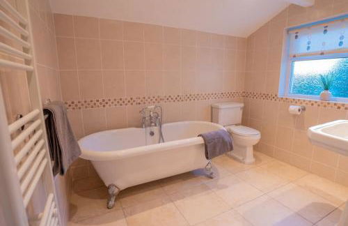 Erwenni, Llanbedrog, Abersoch near beach and pub with hot tub - Photo 14