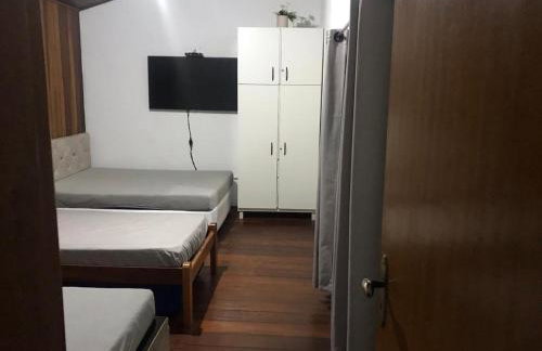 Piscina aquecida, 3 dorms ar condicionado, Cervejeira e Bilhar, a 500 metros do Mar - Foto 36