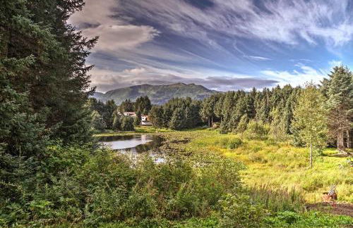 Secluded Seldovia Studio with Lake and Mtn Views! - Foto 3