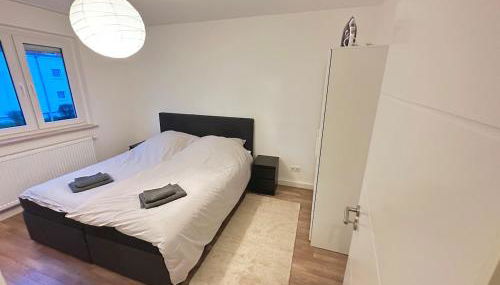 Modern 2 Bedroom Apartment near train station - Foto 2