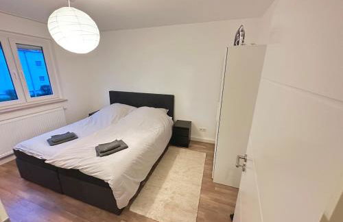 Modern 2 Bedroom Apartment near train station - Foto 2