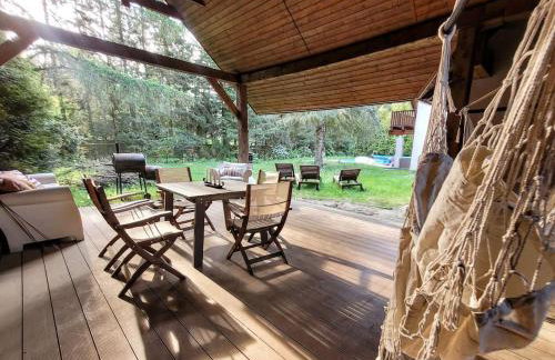 Leśny dom z basenem w okolicy Zegrza - Foto 33