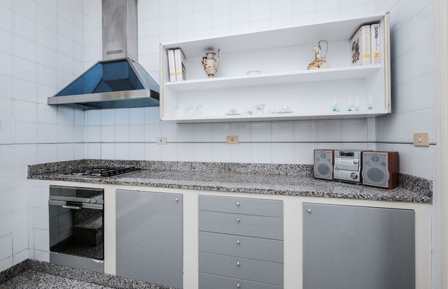 Lush Garden Steps Away from Great Park - Foto 9