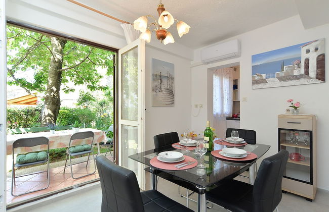 Apartment 358 - Photo 25