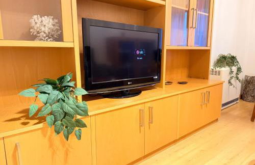 VUT Plaza Florida - Parking gratis - Foto 7