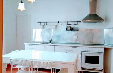 Valencian Dreams of the Proletariat - Photo 3