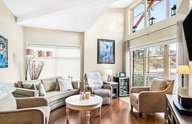 Top Floor Lake View Condo at Copper Sky - Photo 15