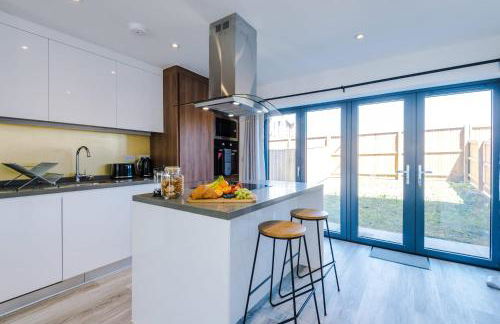 Rest&Recharge at Waterway House (4 Bedrooms, 7 Beds, 2 Bathrooms, Free parking) - Foto 8