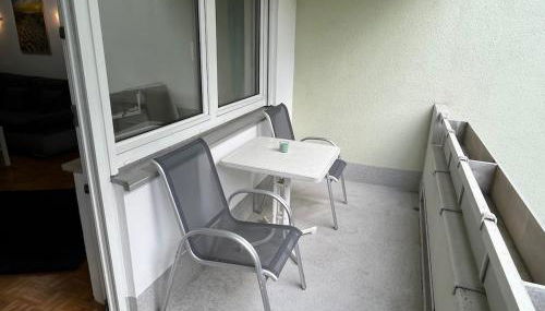 2-room apartment with balcony within walking distance of the bridge - Foto 5