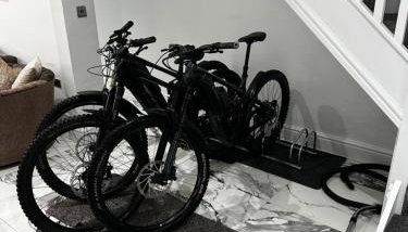 Clare Street - 3 bedroom house with private parking - Foto 2