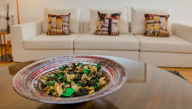 FLORES 36 by YoursPorto - Foto 2, Recepción