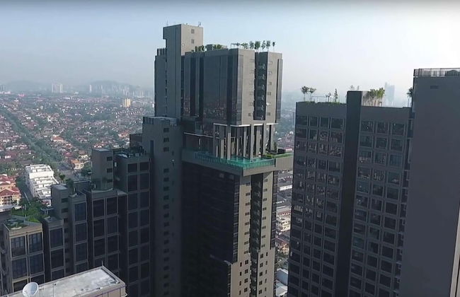 Icon City Premier Suites by WeCare - Photo 1