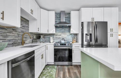 Goodtime House 5 min to Beach, Pool Coming Sept! - Foto 31