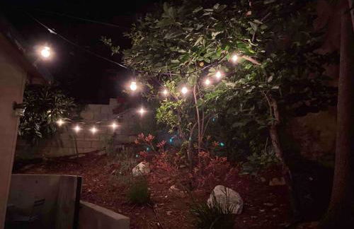 Silverlake and Echo Park - 6min to Downtown and Hollywood - - Photo 16