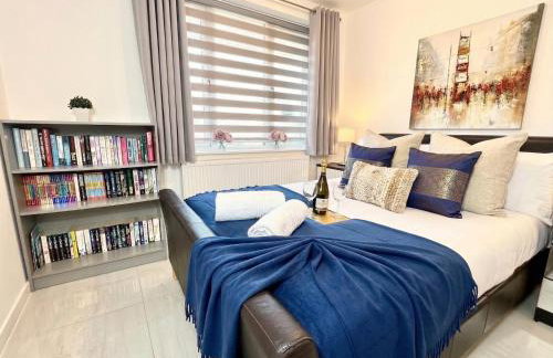 Walnut Luxurious 2-Bedroom with Ensuite - Parking, Netflix, WIFI - Close to Oxford, Bicester & Blenheim Palace - Photo 30