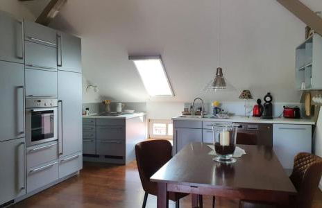 LoggiaHaus am Schloss, 5 Ferienwohnungen, teils mit Schloss- und Seeblick - Foto 4