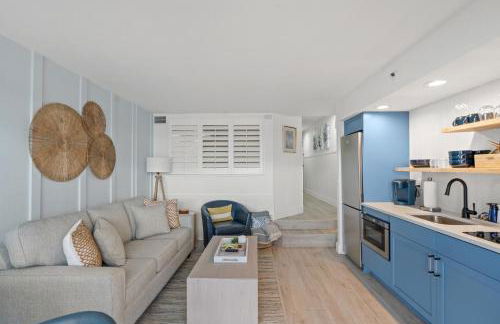 Modern Oceanfront 1 Bedroom Condo, Prime Location, Stunning Views at Beach Cove Resort - Foto 9