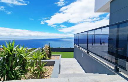 Azure Serenity Villa by LovelyStay - Foto 47