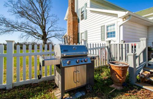 Peaceful Farm House - Quiet and Relaxing Getaway! - Foto 47