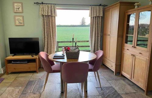 The Old Telephone Exchange - surrounded by fields! - Photo 26