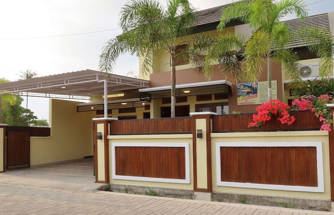 Guest House Puri 3 Bedroom AC - Photo 1