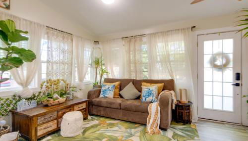 Adorable Beach Cottage with Hot Tub and Tropical Bar! - Foto 5