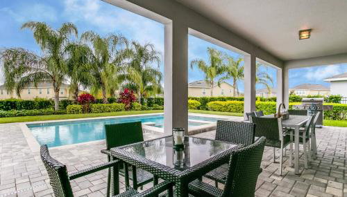 Stylish Family Home Private Pool/Spa 10min Disneyworld Sleeps 22 - Foto 3