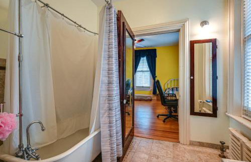 Historic Chambersburg Home with Pool and Game Rooms! - Foto 20