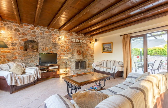 Villa Melina Private Pool Walk to Beach Sea Views A C Wifi Car Not Required - 1605 - Foto 38