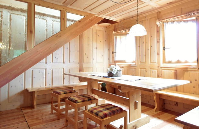 Belvilla by OYO Hilltop Chalet in Lamon With Views - Foto 27