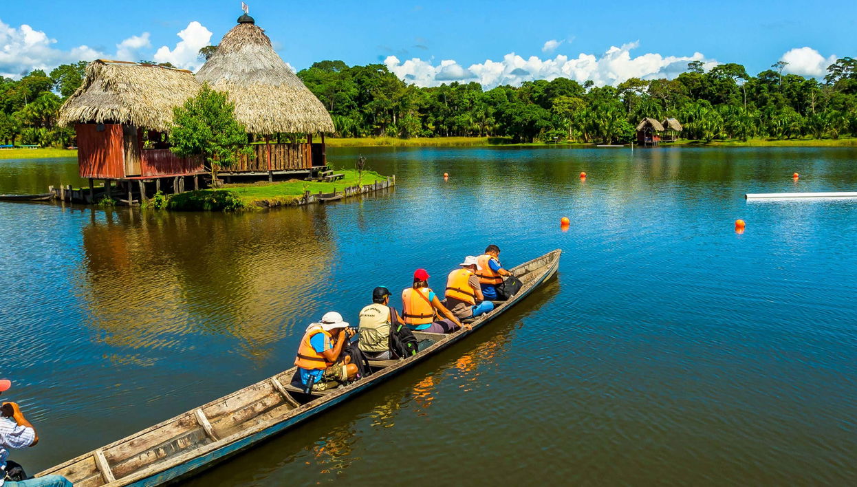 Laguna de Milagros Tour