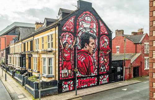 Anfield House - Liverpool Retreat 7 Bedroom Home - Photo 3