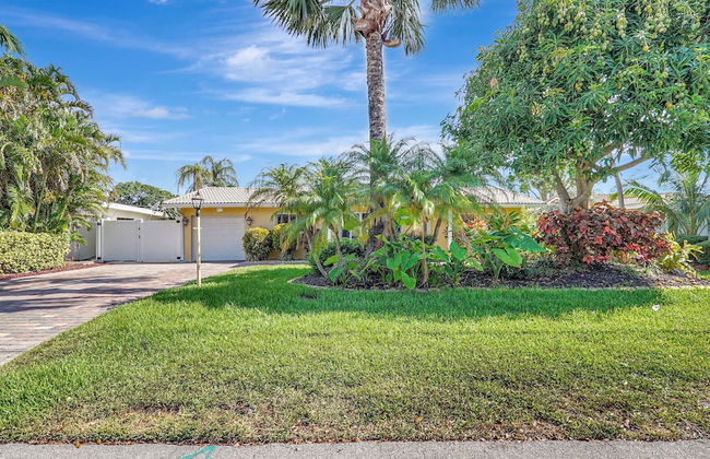 Waterfront Villa Private Pool! - Foto 39