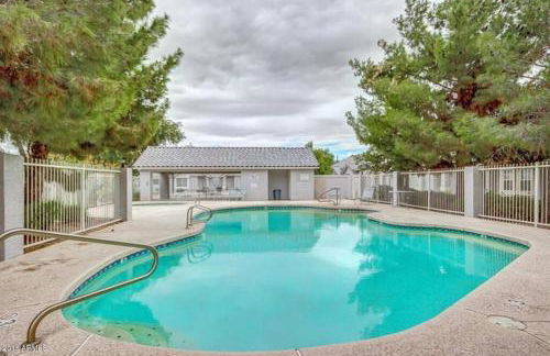 Cozy 3 Bedrooms Town home in Chandler with community pool - Foto 31