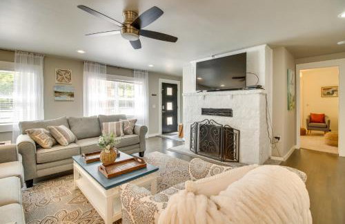 Charming Mountain Home Retreat Walk to Marina! - Foto 6