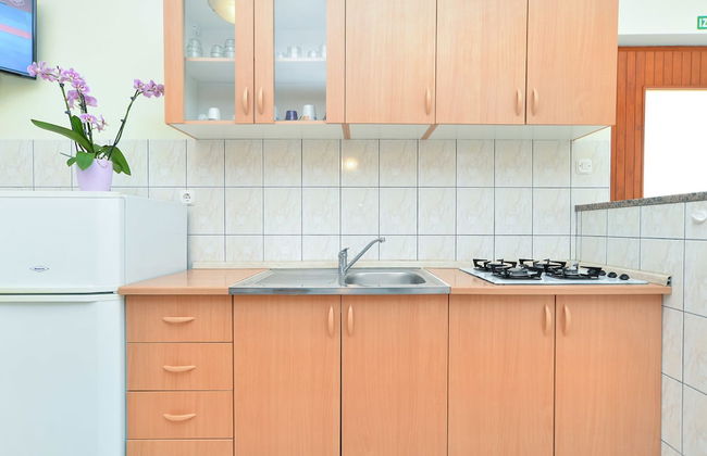 Apartment 344 - Photo 24