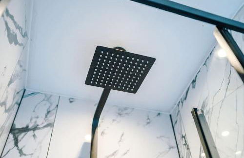 Incredible Home With Games Room, Sleeps 8, Parking Included, Perfect For Groups, Families, Contractors, Professionals - Photo 58