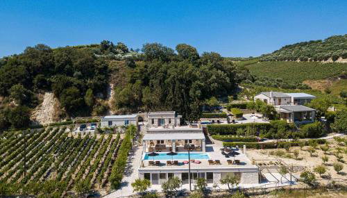 Villa Mantilari Wine Estate 7 Apartments 2 Private Pools 1 Heated Tennis Court Fitness Center - Foto 3