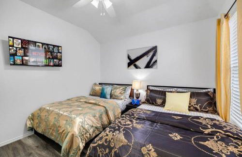 Frisco Resort Style Home w/Spa - Foto 52