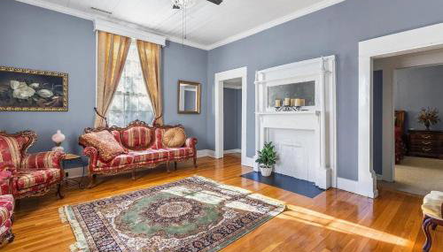 Michelle - Queen Bed - Photo 3