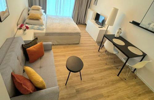 HIGH CLASS - Design Apartment - Favorite Place - Full Equipment - Public Transport - Foto 11