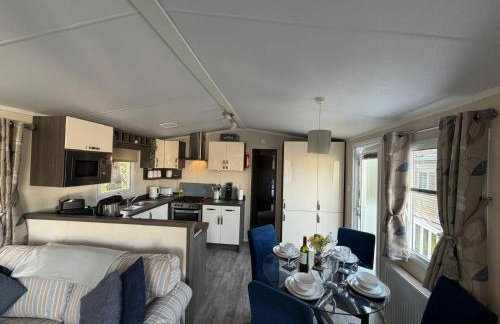 2-Bed Ringwood Cabin - incl Park Pass SelfCheckin - Foto 23