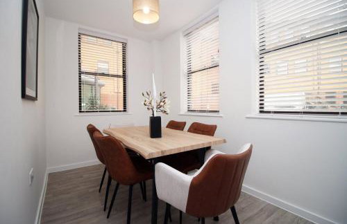 Modern Two BR | Free Parking - Foto 26