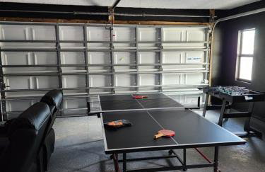 Lounge Area Office Fenced Yard Near It All - Photo 66